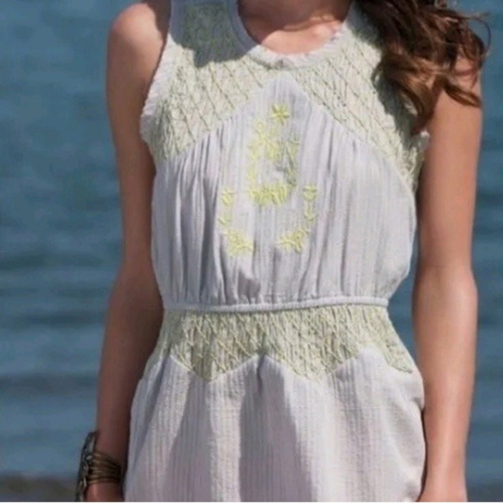 HD in Paris For Anthropologie Sun Stitched Embroidered Peplum Tank 00